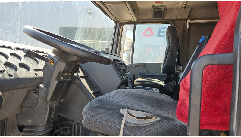 Tractor DAF 95 ATI 400 (EURO 2 / MANUAL PUMP / MANUAL GEARBOX / POMPE MANUELLE): foto 11