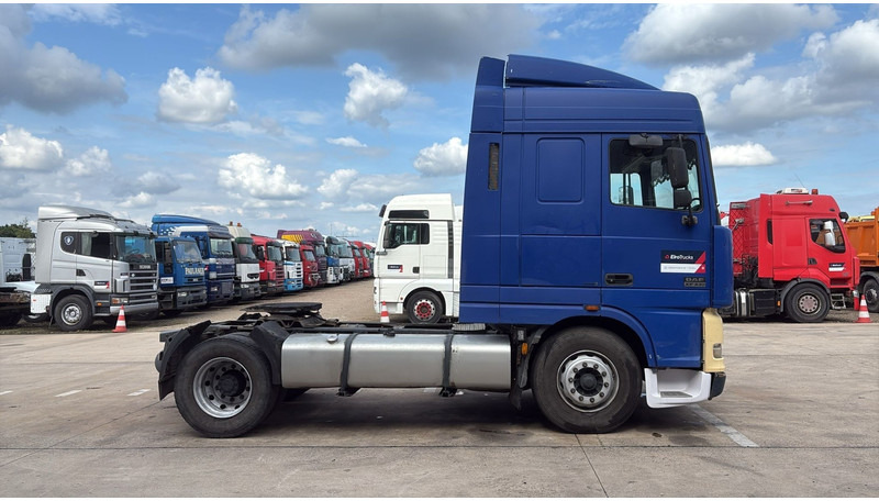 DAF 95 XF 430 (EURO 3 / BOITE MANUELLE / MANUAL GEARBOX) - Tractor: foto 4 DAF 95 XF 430 (EURO 3 / BOITE MANUELLE / MANUAL GEARBOX) - Tractor: foto 4