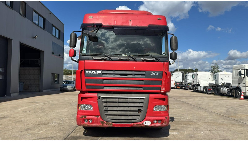 DAF XF 105.410 (BOITE MANUELLE / MANUAL GEARBOX) - Tractor: foto 2 DAF XF 105.410 (BOITE MANUELLE / MANUAL GEARBOX) - Tractor: foto 2