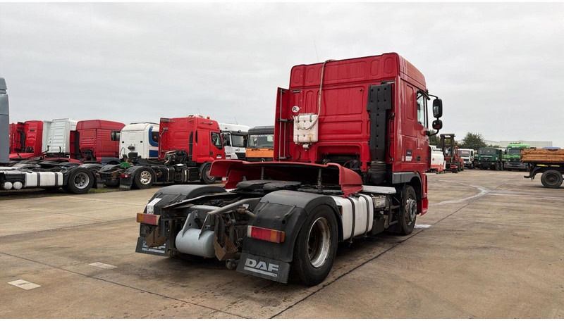 DAF XF 105.460 (BOITE MANUELLE / MANUAL GEARBOX) - Tractor: foto 4 DAF XF 105.460 (BOITE MANUELLE / MANUAL GEARBOX) - Tractor: foto 4