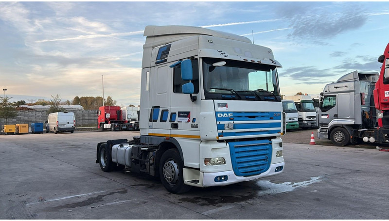 DAF XF 105.460 (BOITE MANUELLE / MANUAL GEARBOX) - Tractor: foto 3 DAF XF 105.460 (BOITE MANUELLE / MANUAL GEARBOX) - Tractor: foto 3