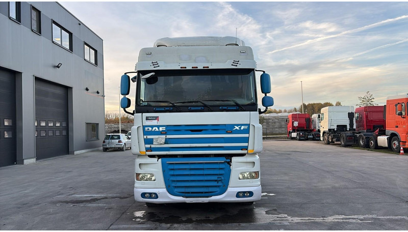 DAF XF 105.460 (BOITE MANUELLE / MANUAL GEARBOX) - Tractor: foto 2 DAF XF 105.460 (BOITE MANUELLE / MANUAL GEARBOX) - Tractor: foto 2