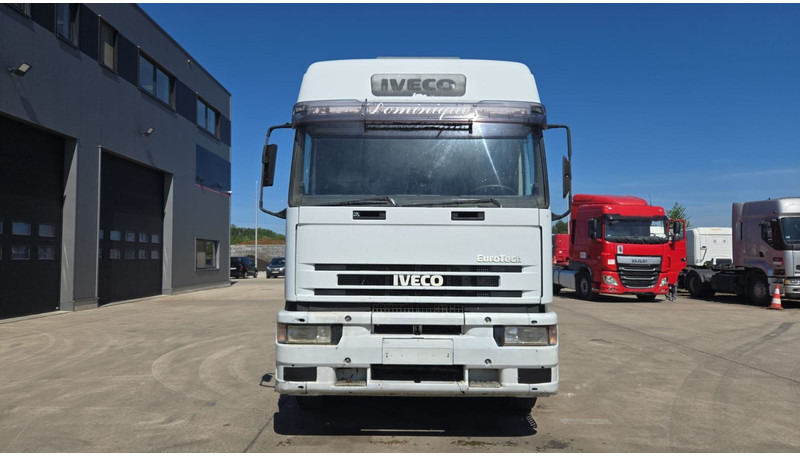 Iveco Eurotech 440 E 42 (MANUAL PUMP / ZF GEARBOX / GOOD CONDITION / POMPE MANUELLE) - Tractor: foto 3 Iveco Eurotech 440 E 42 (MANUAL PUMP / ZF GEARBOX / GOOD CONDITION / POMPE MANUELLE) - Tractor: foto 3
