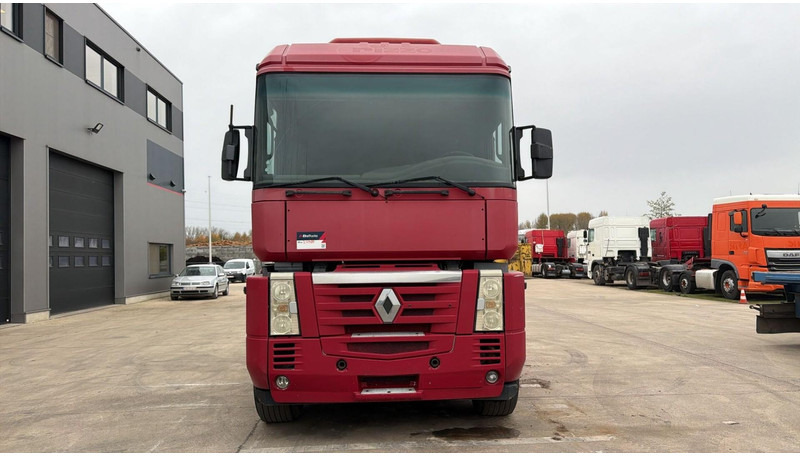 Renault AE 480 Magnum E-tech (PARFAIT ETAT / TRES PROPRE / BOITE MANUELLE / MANUAL GEARBOX) - Tractor: foto 2 Renault AE 480 Magnum E-tech (PARFAIT ETAT / TRES PROPRE / BOITE MANUELLE / MANUAL GEARBOX) - Tractor: foto 2