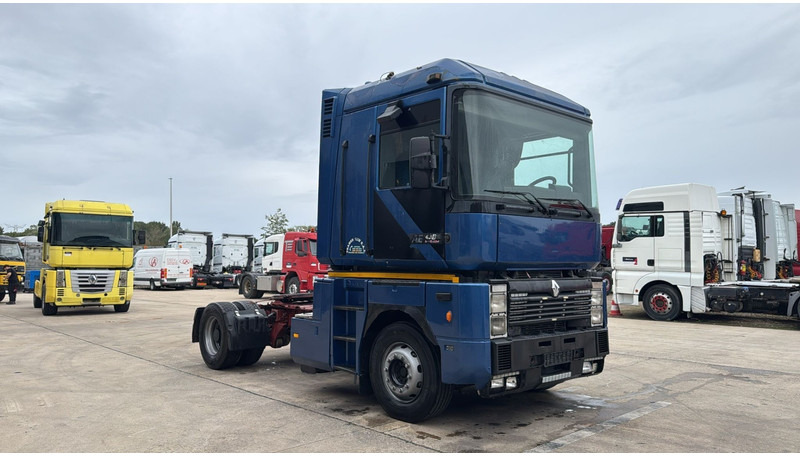 Renault Magnum 430 (POMPE MANUELLE / MANUAL PUMP / BOITE MANUELLE / MANUAL GEARBOX) - Tractor: foto 4 Renault Magnum 430 (POMPE MANUELLE / MANUAL PUMP / BOITE MANUELLE / MANUAL GEARBOX) - Tractor: foto 4