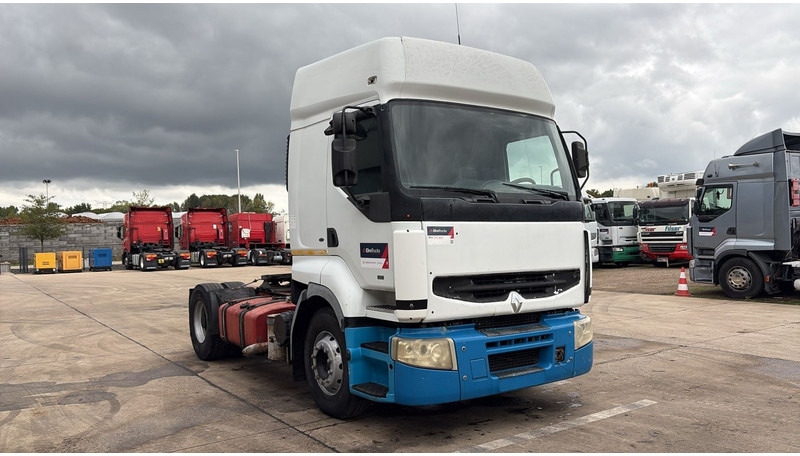 Renault Premium 400 (POMPE MANUELLE / MANUAL PUMP / GRAND PONT / BIG AXLE) - Tractor: foto 2 Renault Premium 400 (POMPE MANUELLE / MANUAL PUMP / GRAND PONT / BIG AXLE) - Tractor: foto 2