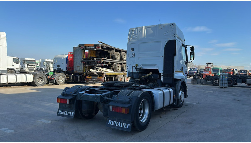 Renault Premium 420 (TRES PROPRE / PARFAIT ETAT / BOITE MANUELLE / MANUAL GEARBOX) - Tractor: foto 4 Renault Premium 420 (TRES PROPRE / PARFAIT ETAT / BOITE MANUELLE / MANUAL GEARBOX) - Tractor: foto 4