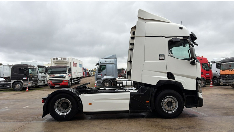 Renault T 440 (BE TRUCK / 13L / PERFECT CONDITION / FULLSPOILERS / 2X TANKS) - Tractor: foto 4 Renault T 440 (BE TRUCK / 13L / PERFECT CONDITION / FULLSPOILERS / 2X TANKS) - Tractor: foto 4