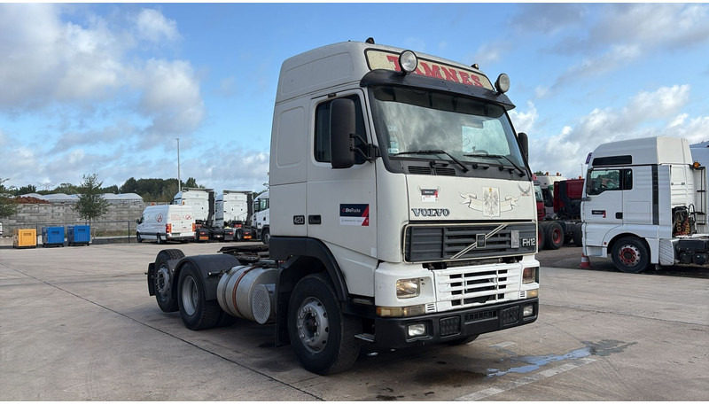 Volvo FH 12.420 (6X2 / BOITE MANUELLE / MANUAL GEARBOX / 8 PNEUS / 8 TYRES) - Tractor: foto 2 Volvo FH 12.420 (6X2 / BOITE MANUELLE / MANUAL GEARBOX / 8 PNEUS / 8 TYRES) - Tractor: foto 2