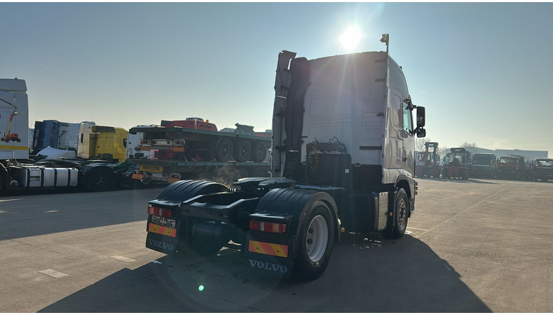 Volvo FH 460 (MANUAL GEARBOX / VERY CLEAN !!! / GOOD TYRES / TOP CONDITION) - Tractor: foto 4 Volvo FH 460 (MANUAL GEARBOX / VERY CLEAN !!! / GOOD TYRES / TOP CONDITION) - Tractor: foto 4
