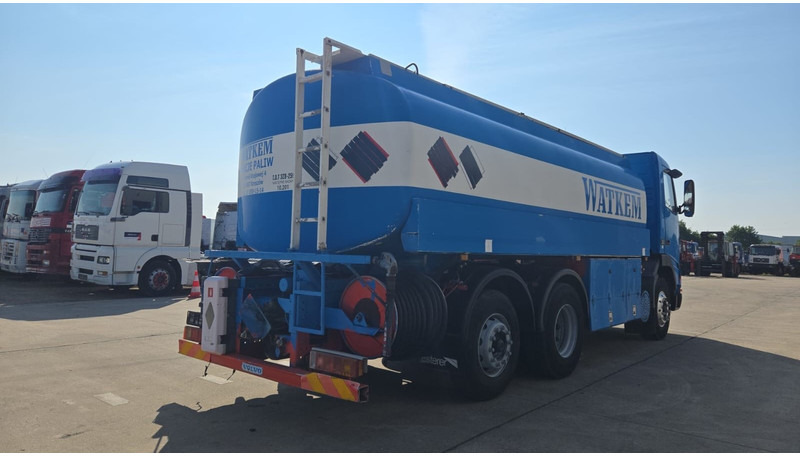 Volvo FH 12.380 (20.100 LITERS / PARFAIT ETAT / TOP CONDITION !!! / 6X2 / BOITE MANUELLE) - Caminhão tanque: foto 5 Volvo FH 12.380 (20.100 LITERS / PARFAIT ETAT / TOP CONDITION !!! / 6X2 / BOITE MANUELLE) - Caminhão tanque: foto 5