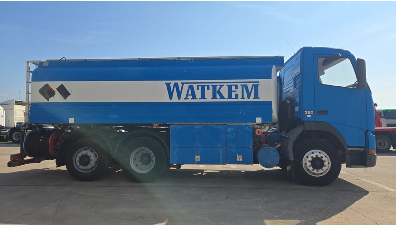 Volvo FH 12.380 (20.100 LITERS / PARFAIT ETAT / TOP CONDITION !!! / 6X2 / BOITE MANUELLE) - Caminhão tanque: foto 4 Volvo FH 12.380 (20.100 LITERS / PARFAIT ETAT / TOP CONDITION !!! / 6X2 / BOITE MANUELLE) - Caminhão tanque: foto 4