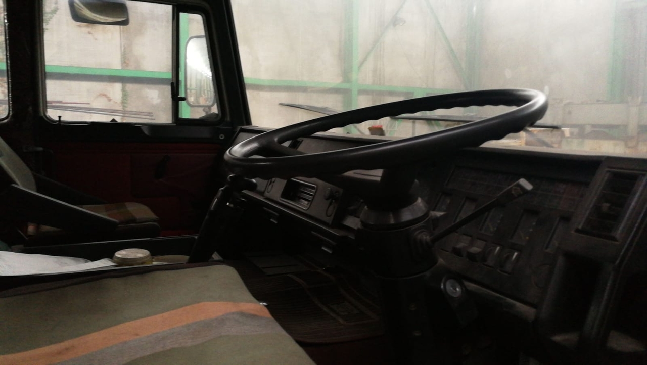 Iveco 190.26 RHD - Camião de caixa aberta/ Plataforma: foto 3 Iveco 190.26 RHD - Camião de caixa aberta/ Plataforma: foto 3