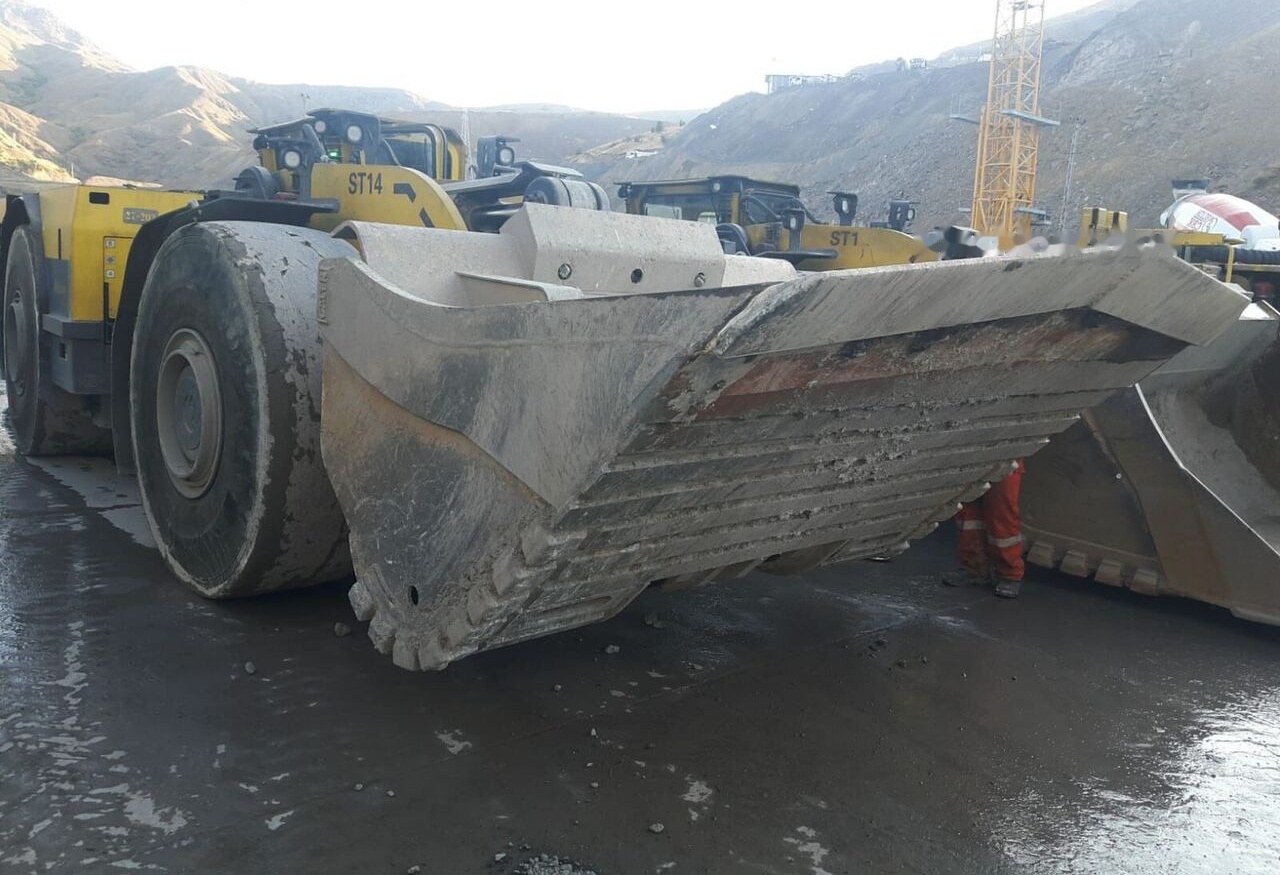 Atlas Copco Underground Mining Bucket(Push-Blade) - Balde para carregadeiras: foto 4 Atlas Copco Underground Mining Bucket(Push-Blade) - Balde para carregadeiras: foto 4