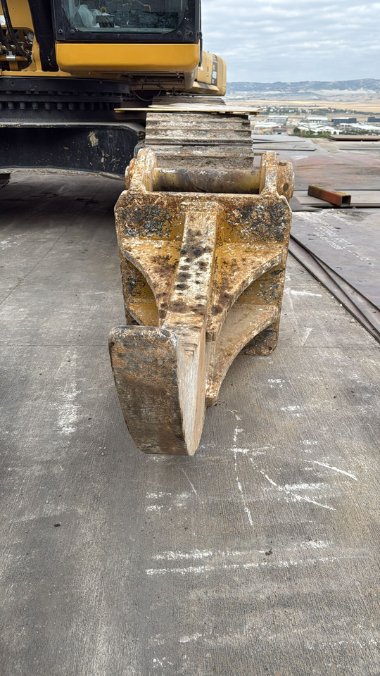 CATERPILLAR 336 Ripper from STOCK - Escarificador por Escavadora de rastos: foto 3 CATERPILLAR 336 Ripper from STOCK - Escarificador por Escavadora de rastos: foto 3