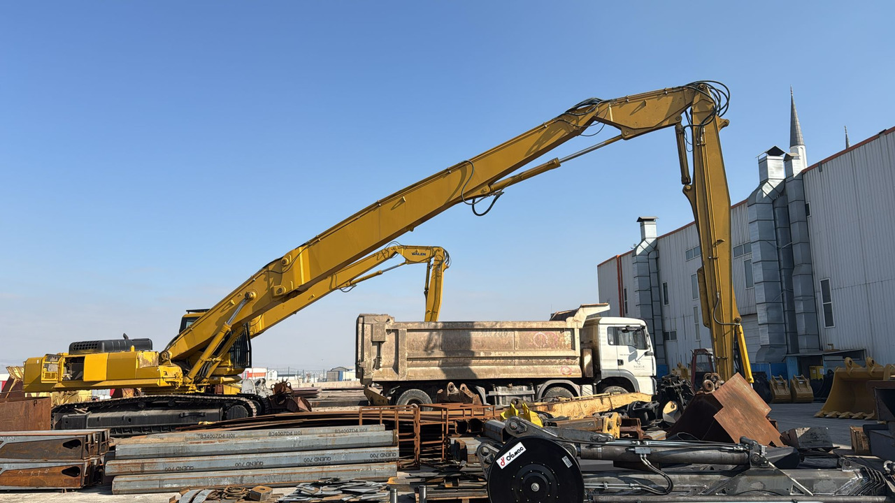 KOMATSU PC450 27meters Demolition Machine - Escavadeira de demolição: foto 1 KOMATSU PC450 27meters Demolition Machine - Escavadeira de demolição: foto 1