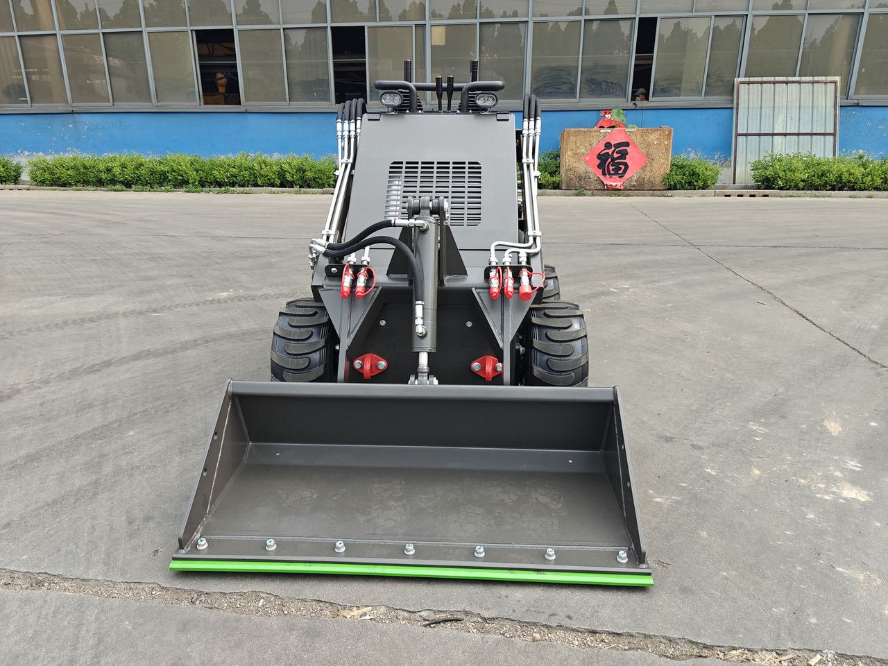 WCM-SL380 - Mini pá carregadora: foto 4 WCM-SL380 - Mini pá carregadora: foto 4