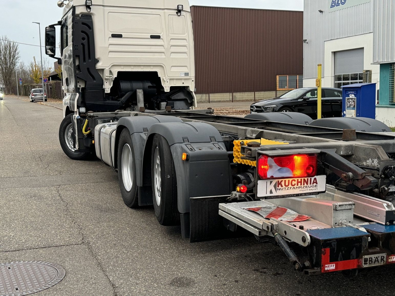 MAN TGX 26.500 XLX Lenkachse BDF 7,15-7,45 u-LBW 2t - Camião transportador de contêineres/ Caixa móvel: foto 2 MAN TGX 26.500 XLX Lenkachse BDF 7,15-7,45 u-LBW 2t - Camião transportador de contêineres/ Caixa móvel: foto 2