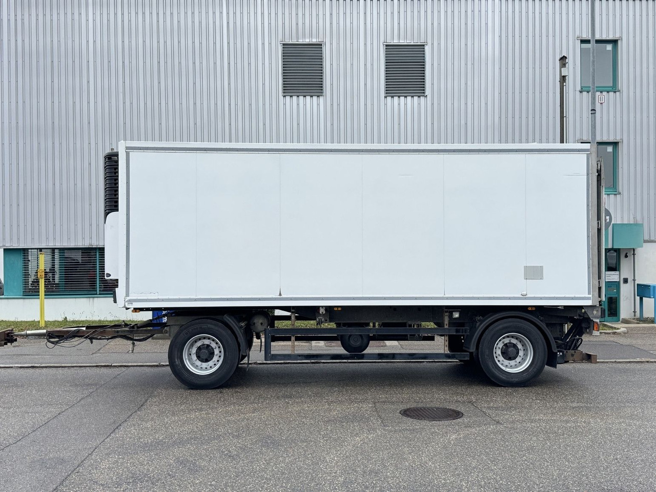 ROHR RAK/18 TK Tiefkühl MAXIMA 1000 Türen LBW 2t BPW - Reboque frigorífico: foto 2 ROHR RAK/18 TK Tiefkühl MAXIMA 1000 Türen LBW 2t BPW - Reboque frigorífico: foto 2