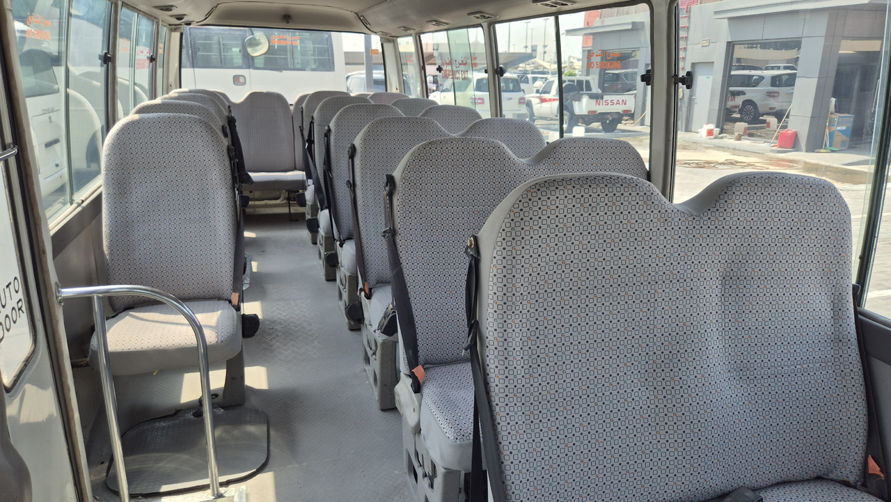 TOYOTA Coaster ... 30 places - Climatisé - Minibus, Furgão de passageiros: foto 4 TOYOTA Coaster ... 30 places - Climatisé - Minibus, Furgão de passageiros: foto 4