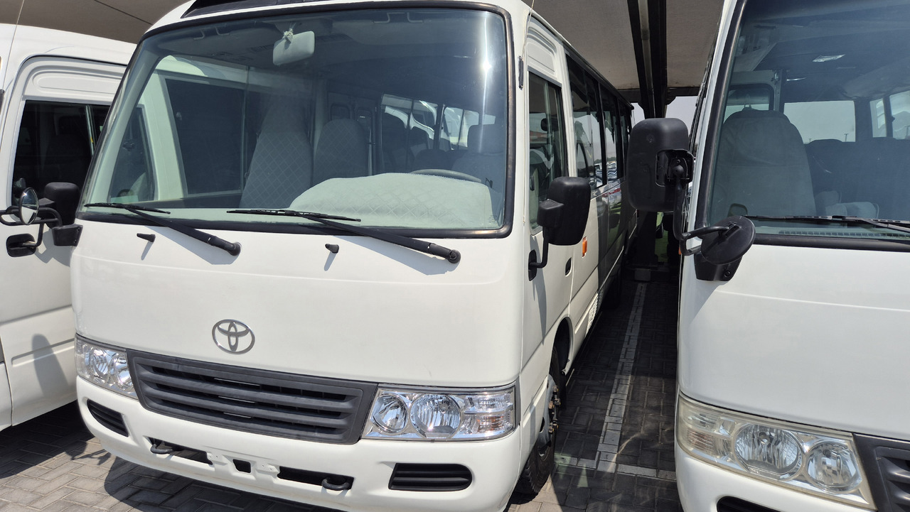 TOYOTA Coaster ... 30 places ... Climatisé - Minibus, Furgão de passageiros: foto 1 TOYOTA Coaster ... 30 places ... Climatisé - Minibus, Furgão de passageiros: foto 1