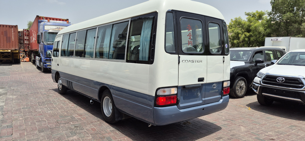 Toyota Coaster ... 30 places - climatisé - Minibus, Furgão de passageiros: foto 2 Toyota Coaster ... 30 places - climatisé - Minibus, Furgão de passageiros: foto 2