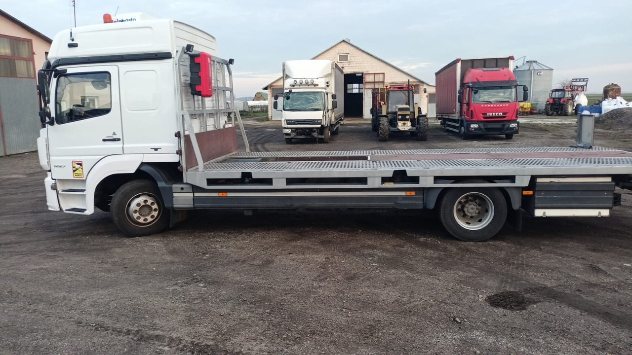 Mercedes-Benz Atego 1227 - Camião transporte de veículos: foto 4 Mercedes-Benz Atego 1227 - Camião transporte de veículos: foto 4