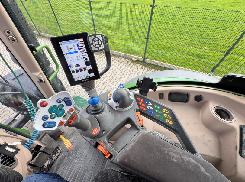 Trator FENDT 513 Vario S4 PowerPlus: foto 19 Trator FENDT 513 Vario S4 PowerPlus: foto 19