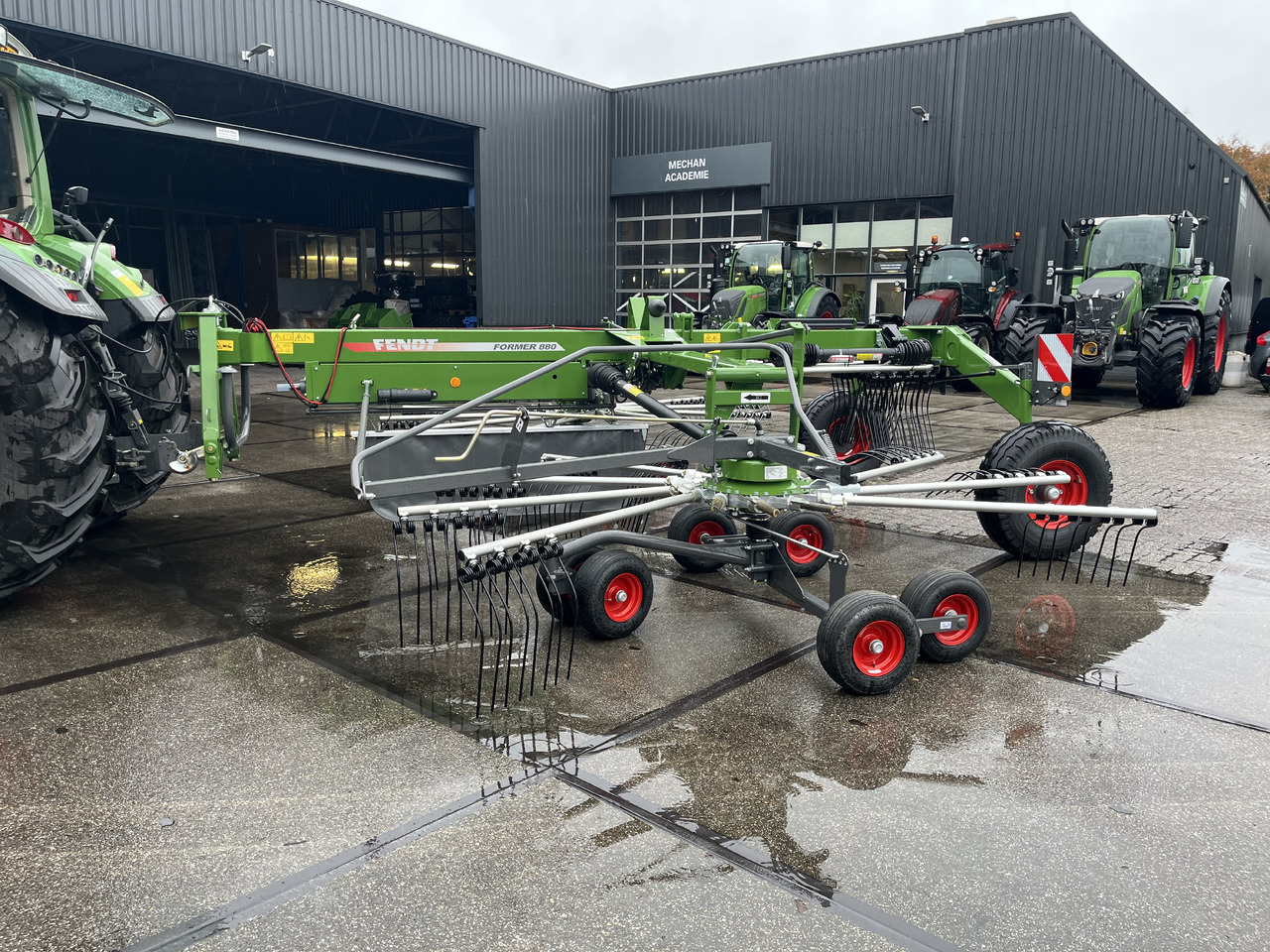 Fendt Former 880 - Ancinho enleirador: foto 5 Fendt Former 880 - Ancinho enleirador: foto 5