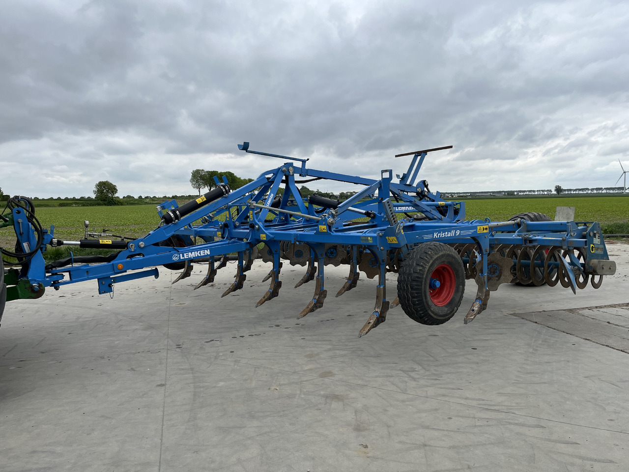 Lemken Kristall 9/600 - Máquina agrícola: foto 1 Lemken Kristall 9/600 - Máquina agrícola: foto 1