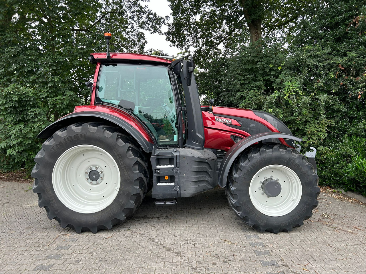 Valtra T214 Direct - Trator: foto 2 Valtra T214 Direct - Trator: foto 2