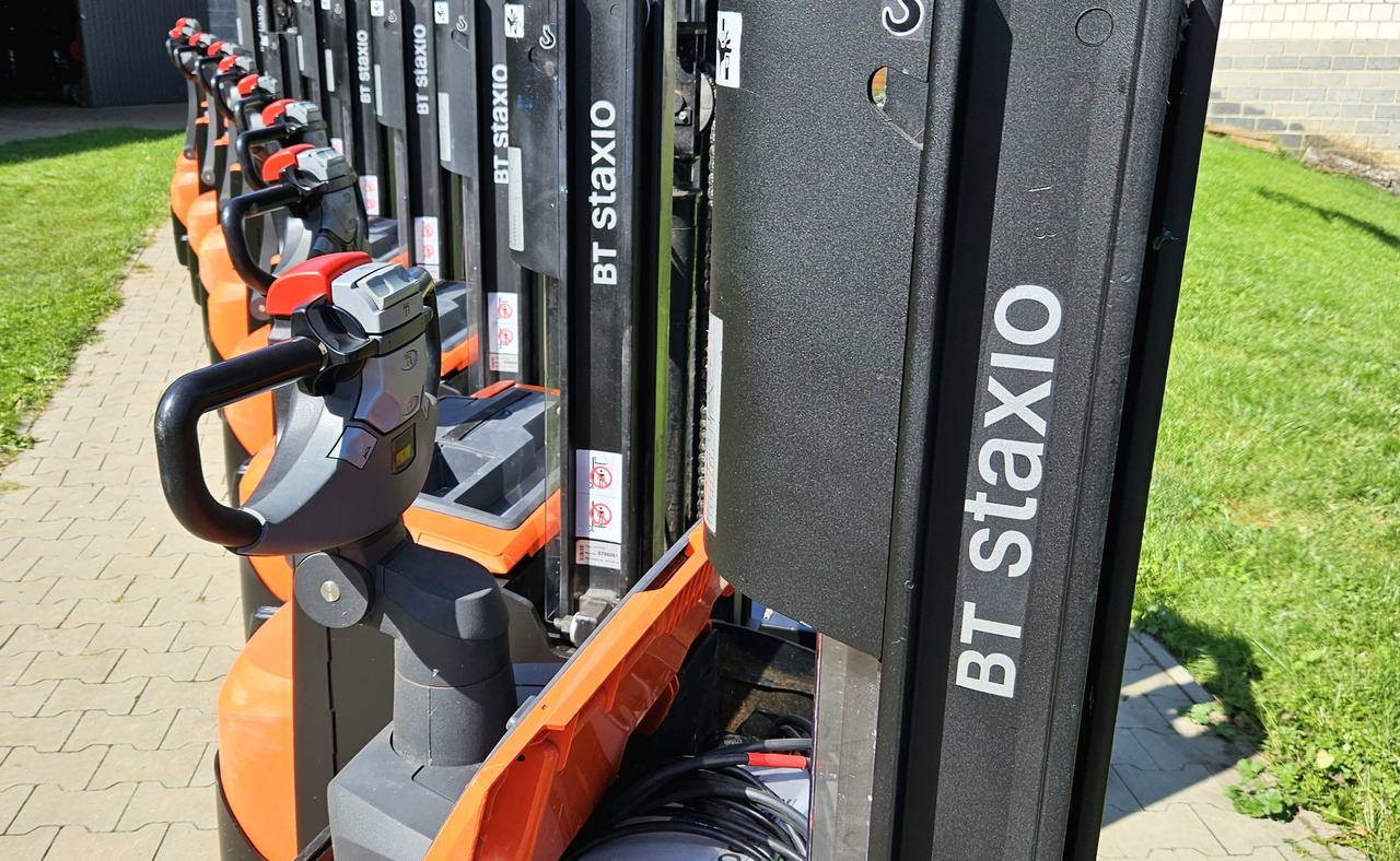 BT SWE 200 Staxio Toyota Initial lift, wstępne podnoszenie wideł, niski maszt - Stacker: foto 5 BT SWE 200 Staxio Toyota Initial lift, wstępne podnoszenie wideł, niski maszt - Stacker: foto 5