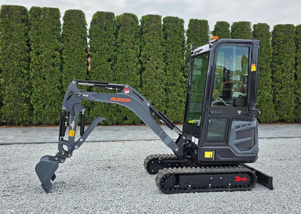 Kubota AUGER NM 18, SILNIK KUBOTA, 3 ŁYŻKI, MINIKOPARKA - Mini escavadeira: foto 1 Kubota AUGER NM 18, SILNIK KUBOTA, 3 ŁYŻKI, MINIKOPARKA - Mini escavadeira: foto 1