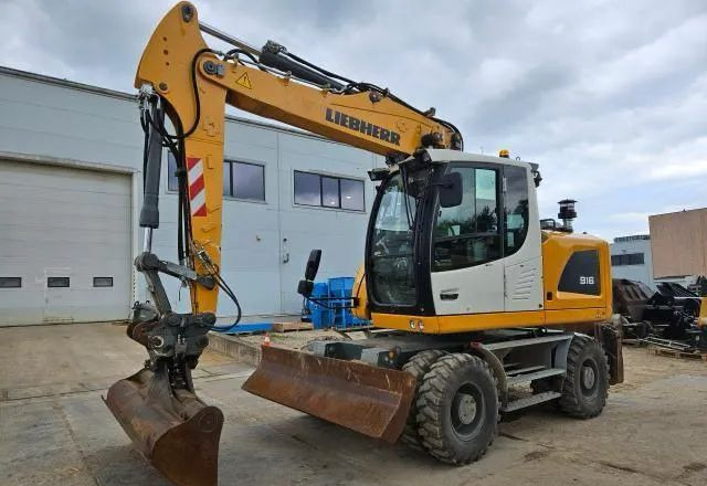 Liebherr A 916 Litronic, 2019 ROK, PODPORY + PŁUG, 6100 MTH - Escavadeira de rodas: foto 2 Liebherr A 916 Litronic, 2019 ROK, PODPORY + PŁUG, 6100 MTH - Escavadeira de rodas: foto 2
