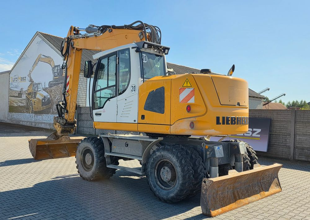 Liebherr A918 COMPACT, 2014 ROK, SW 48 LIKUFIX szybkozłącze - Escavadeira de rodas: foto 3 Liebherr A918 COMPACT, 2014 ROK, SW 48 LIKUFIX szybkozłącze - Escavadeira de rodas: foto 3