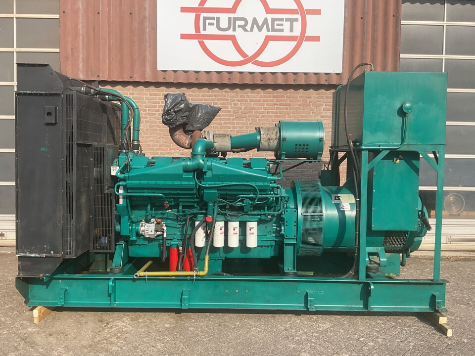 Cummins KTA38 G3 , 1000 kva generatorset. low hours. - Gerador elétrico: foto 1 Cummins KTA38 G3 , 1000 kva generatorset. low hours. - Gerador elétrico: foto 1