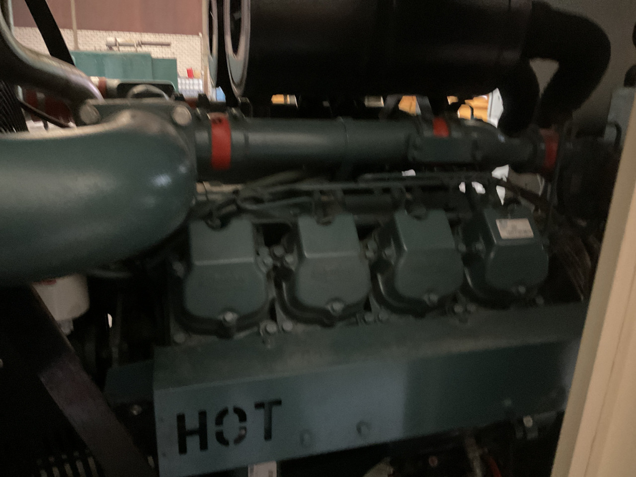 Doosan P158LE, 415KVA generatorset. Like brand new, low hours and complete - Gerador elétrico: foto 4 Doosan P158LE, 415KVA generatorset. Like brand new, low hours and complete - Gerador elétrico: foto 4