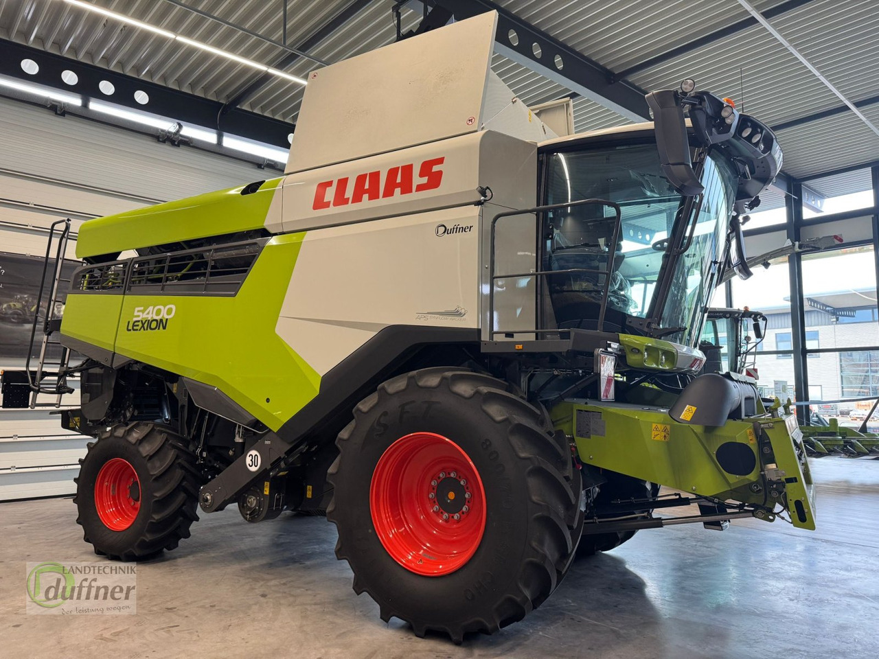 CLAAS Lexion 5400 Model C831... - Ceifeira debulhadora: foto 2 CLAAS Lexion 5400 Model C831... - Ceifeira debulhadora: foto 2
