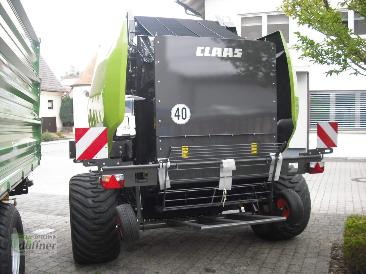 CLAAS Variant 585 RC Pro - Enfardadeira de fardos redondos: foto 5 CLAAS Variant 585 RC Pro - Enfardadeira de fardos redondos: foto 5