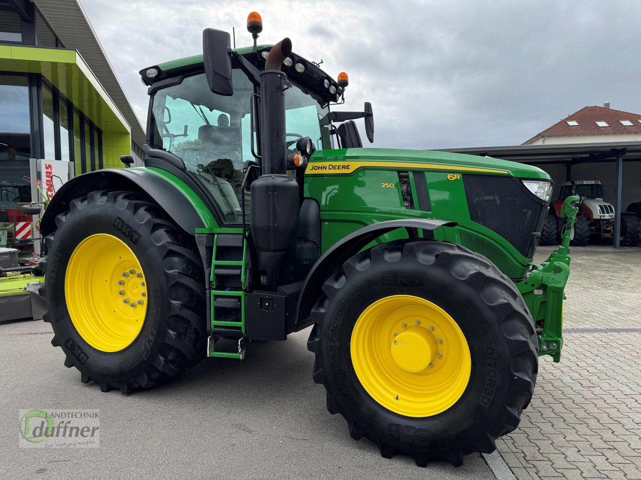John Deere 6R 250 - Trator: foto 1 John Deere 6R 250 - Trator: foto 1