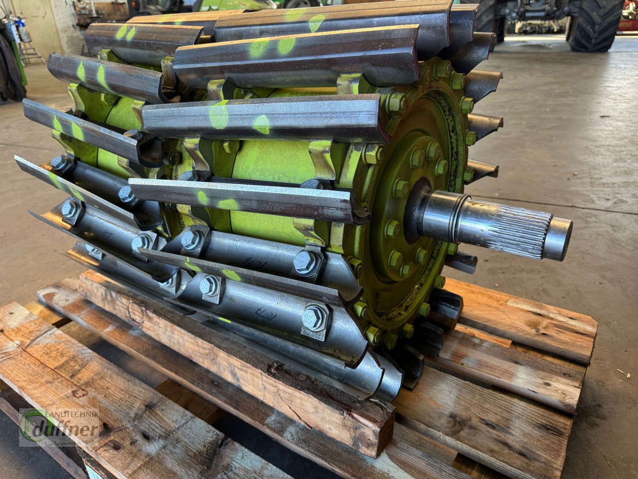 CLAAS Messertrommel V-Max 36 Jaguar - Peça de reposição por Colheitadeira: foto 1 CLAAS Messertrommel V-Max 36 Jaguar - Peça de reposição por Colheitadeira: foto 1