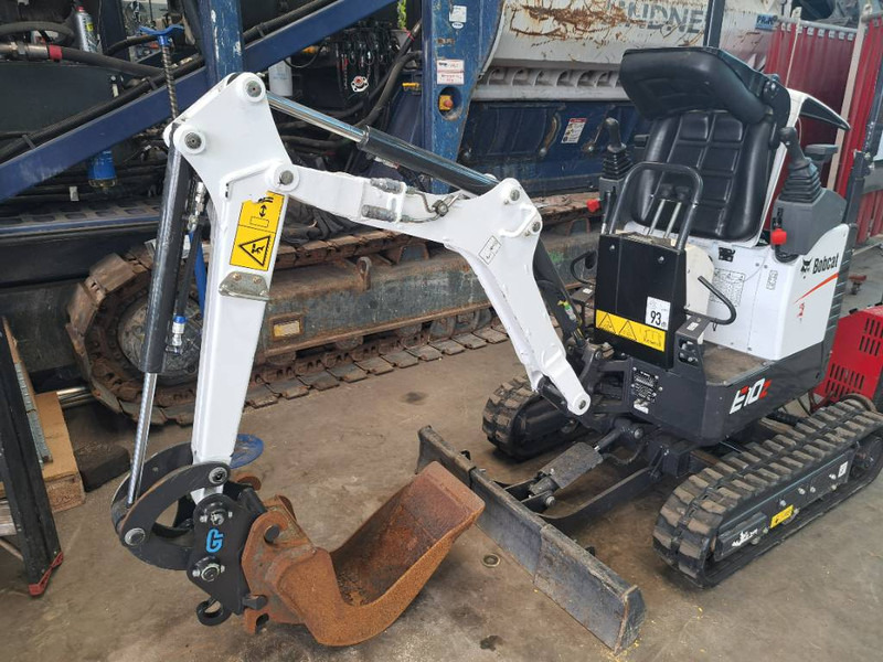 Bobcat E10Z - Mini escavadeira: foto 2 Bobcat E10Z - Mini escavadeira: foto 2