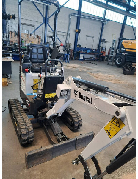 Bobcat E10Z - Mini escavadeira: foto 1 Bobcat E10Z - Mini escavadeira: foto 1