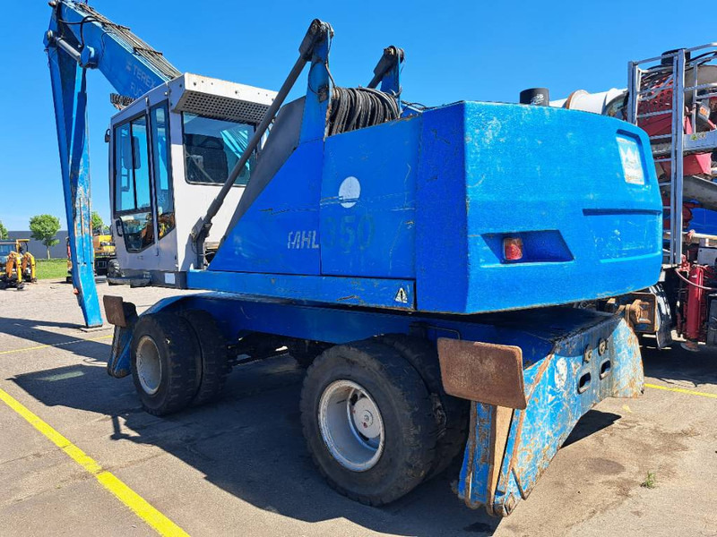 Fuchs MHL 350 - Manipulador de material: foto 1 Fuchs MHL 350 - Manipulador de material: foto 1