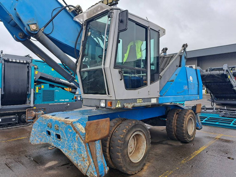 Fuchs MHL 350 - Manipulador de material: foto 5 Fuchs MHL 350 - Manipulador de material: foto 5