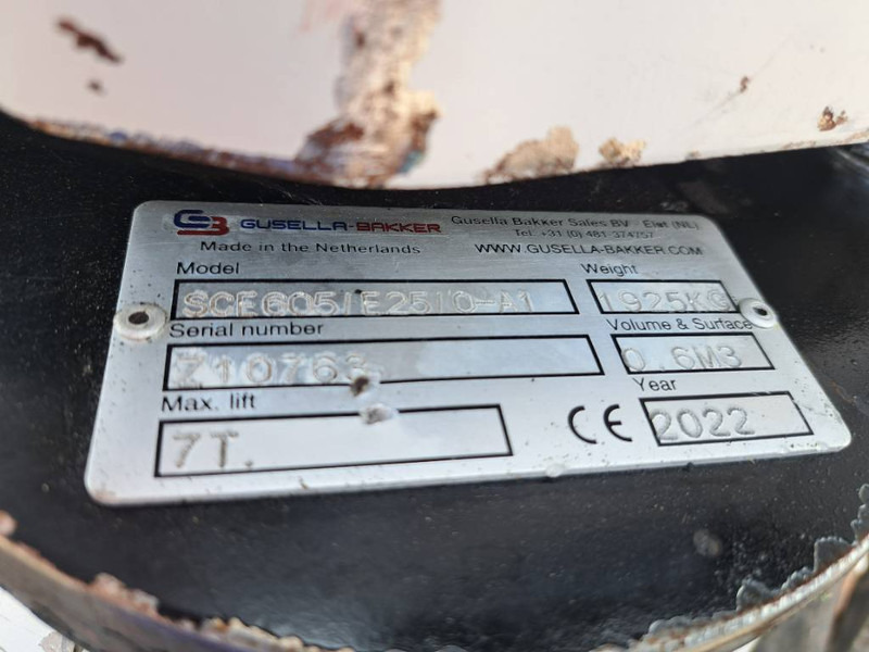 Fuchs MHL 360 D - Manipulador de material: foto 5 Fuchs MHL 360 D - Manipulador de material: foto 5