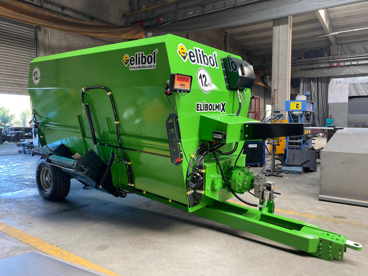 ELİBOL ELİBOLMIX 12M³ HORIZONTAL FEED MIXER - Misturadora Alimentadora: foto 4 ELİBOL ELİBOLMIX 12M³ HORIZONTAL FEED MIXER - Misturadora Alimentadora: foto 4