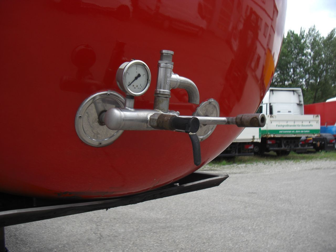 Semirreboque tanque para transporte de leite Magyar S34BD1 / 4 KAMMER / DRUCK / Heizbar: foto 8