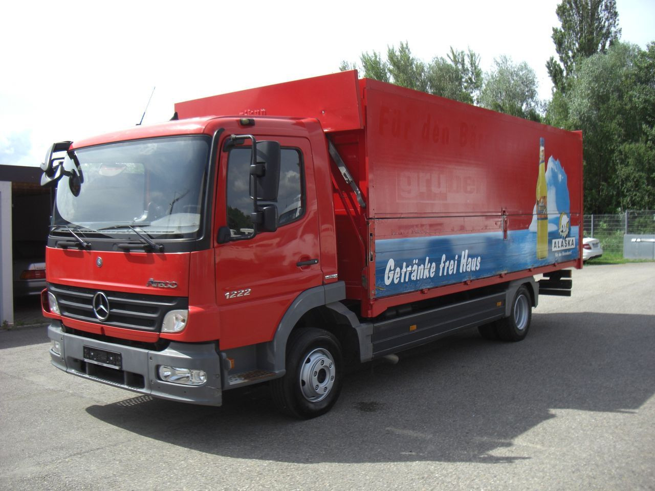 Mercedes-Benz 1222L / Automatik - Camião transporte de bebidas: foto 1 Mercedes-Benz 1222L / Automatik - Camião transporte de bebidas: foto 1