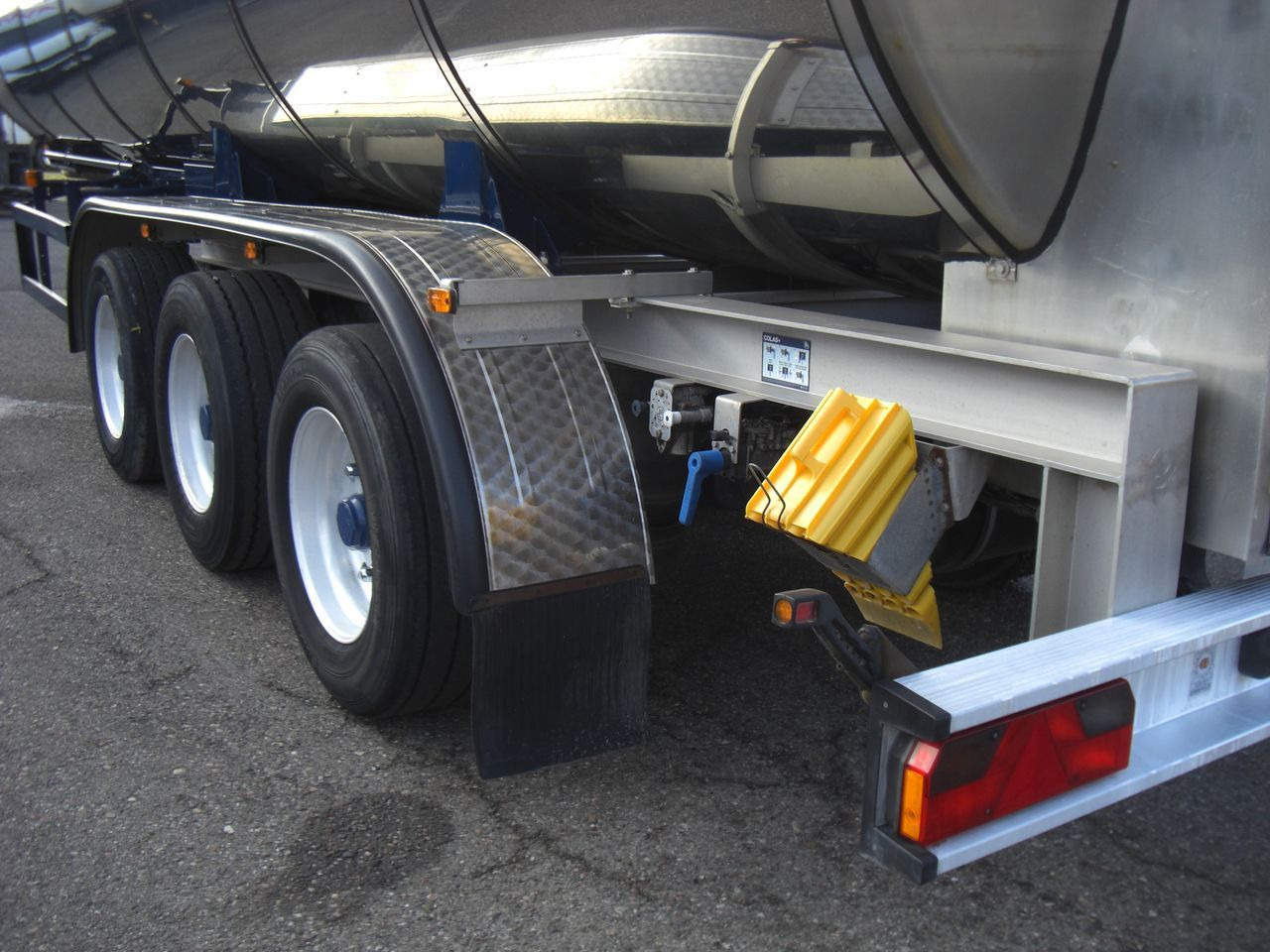 Wangen/Magyar SRP3MEB /BIERTANK Wangen/Magyar SRP3MEB /BIERTANK - Semirreboque tanque: foto 5 Wangen/Magyar SRP3MEB /BIERTANK Wangen/Magyar SRP3MEB /BIERTANK - Semirreboque tanque: foto 5